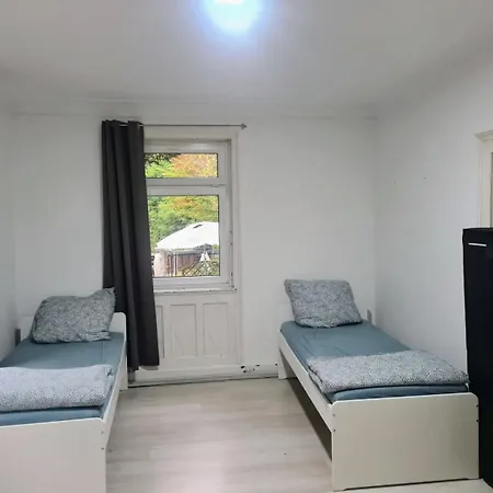 Διαμέρισμα Monteurwohnung - Worker's - Belremstrasse Πφορτζχάιμ